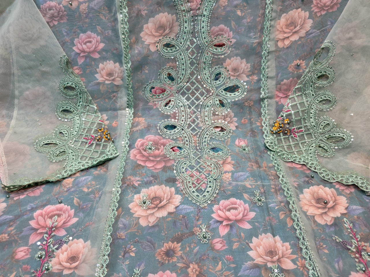 WhatsApp Image 2025-10-15 at 07.24.04_78e51d97